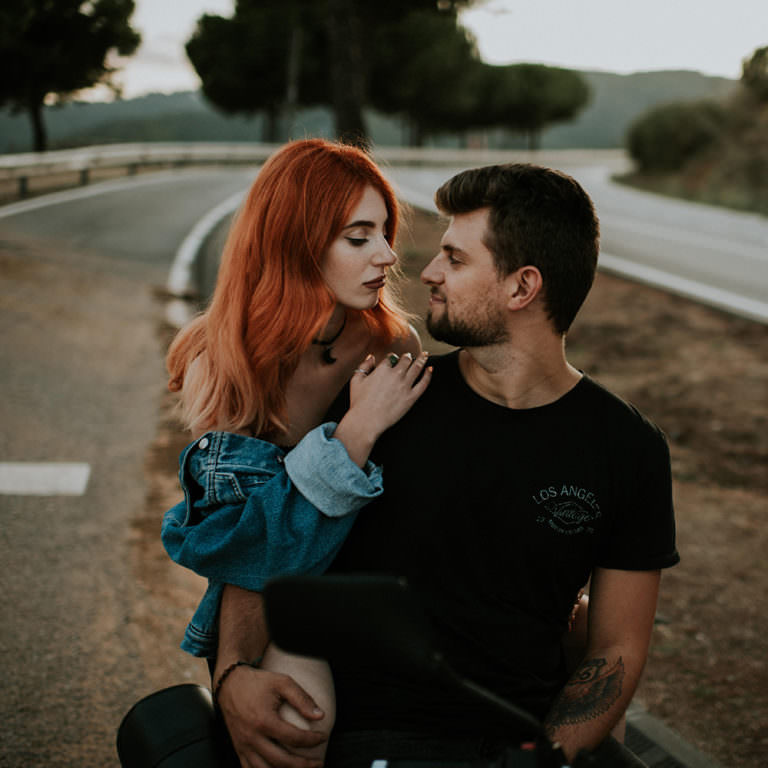 Barcelona Spain engagement photos - Barcelona couple photographer