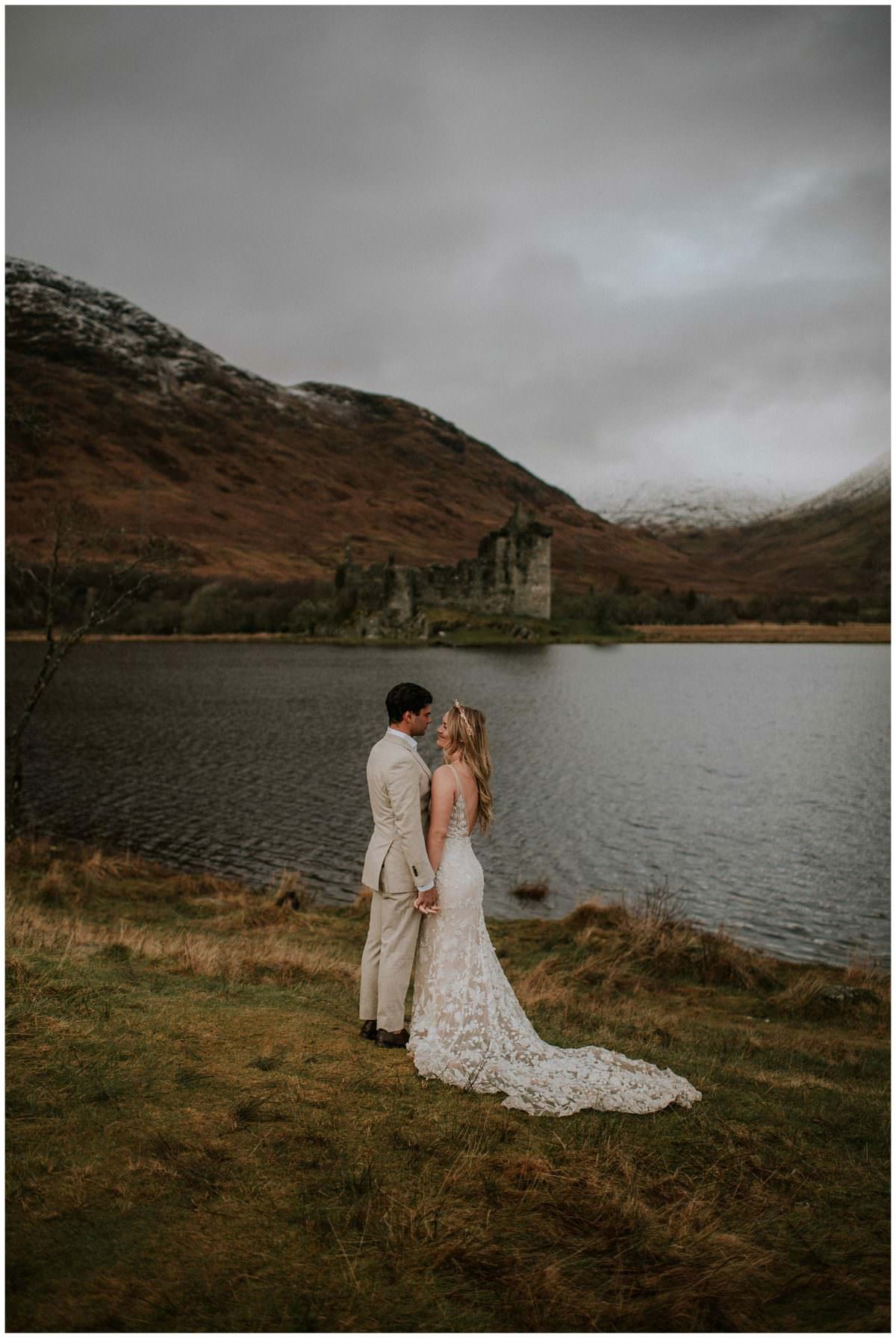 Kilchurn Castle elopement - Scottish elopement photographer