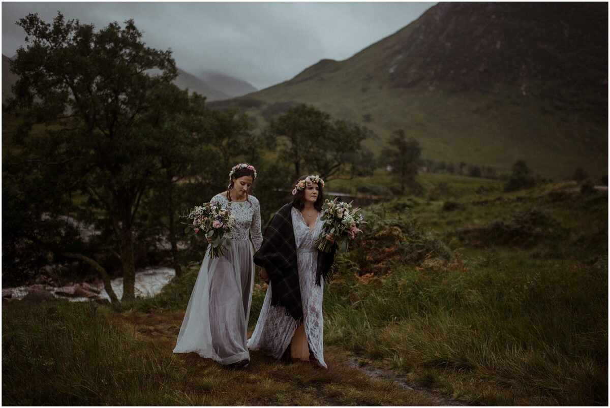 Lesbian wedding in Scotland - Scotland elopement photographer