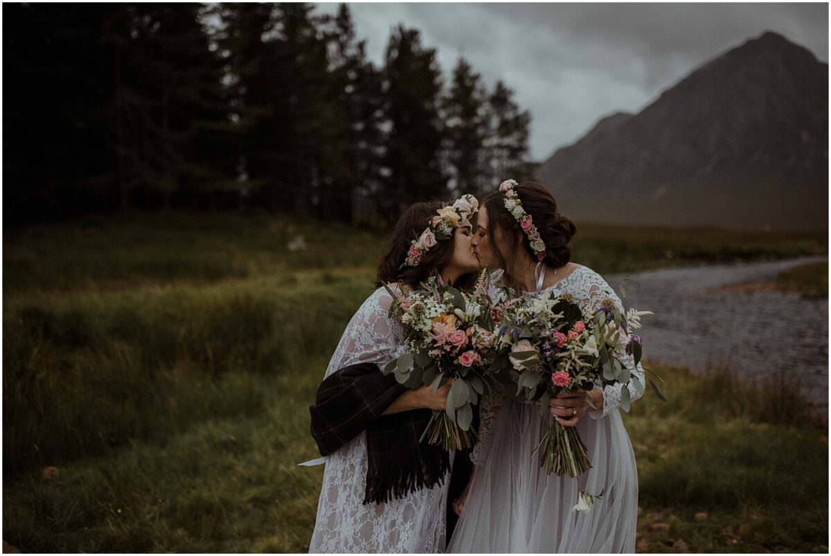 Lesbian wedding in Scotland - Scottish wedding photographer