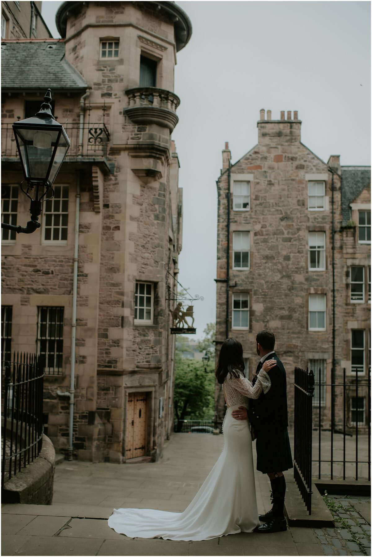 Edinburgh city elopement - micro wedding Edinburgh | Edinburgh elopement photographer