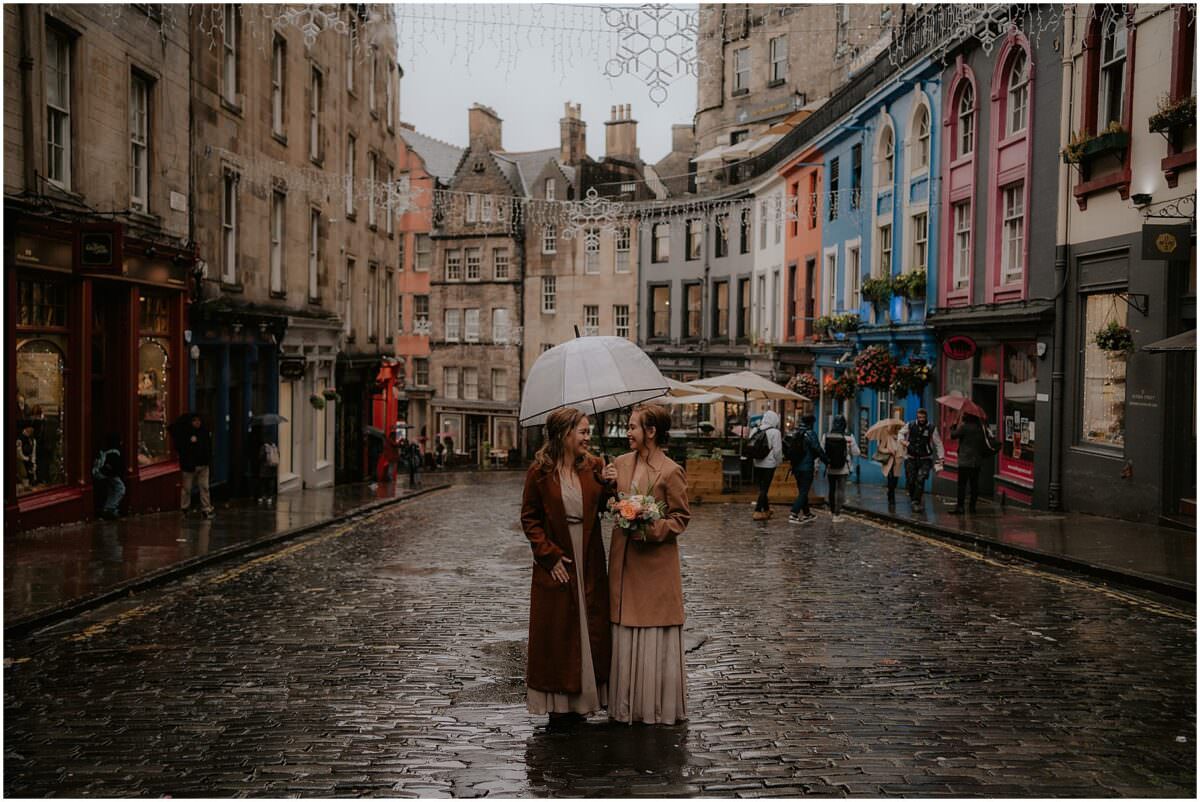 Edinburgh City Chambers elopement - elopement photographer Scotland