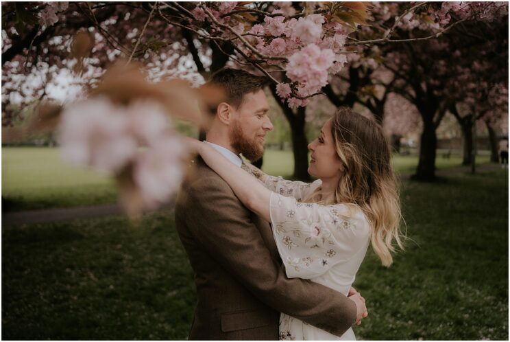 Edinburgh cherry blossom wedding photos at the Meadows - Edinburgh wedding photographer