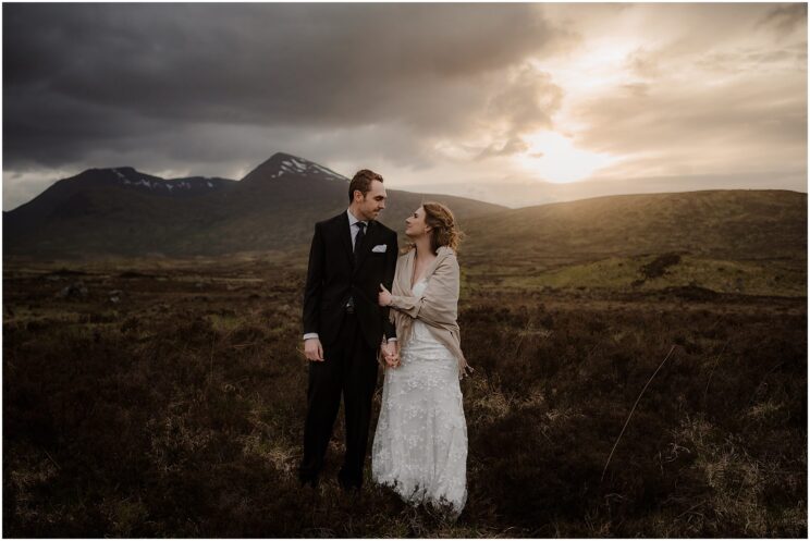 Sunset Rannoch Moor elopement in Scotland - wedding photography in Rannoch Moor