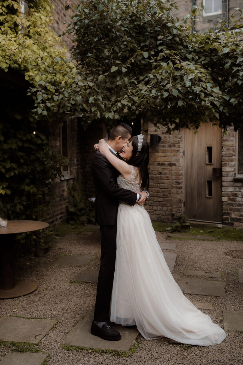 8 Best Edinburgh Wedding Venues 10 Micro-wedding at Timberyard restaurant in Edinburgh - Edinburgh top wedding venues