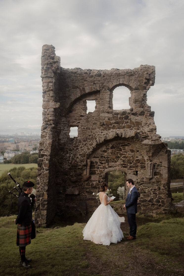 Wedding elopement with a piper in Scotland - Scotland couple photoshoot ideas