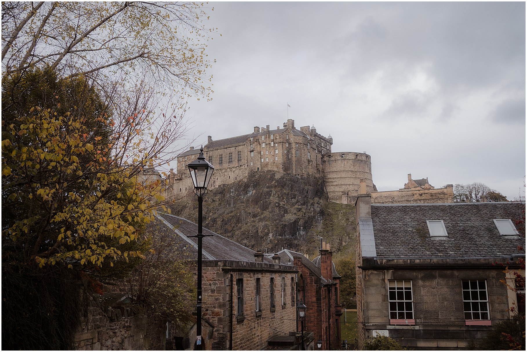 The Vennel Steps - Edinburgh Castle elopement photos