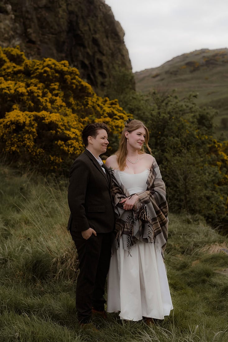 Sunset LGBTQ Holyrood Park elopement in Scotland 43 lgbtq dunsapie loch elopement scotland